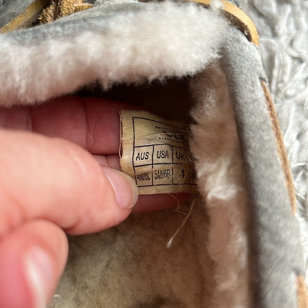 Ugg slippers - Picture 6 of 6